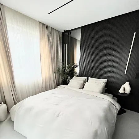 Apartment By The Ostroda