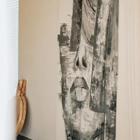 By The * אוסטראודה